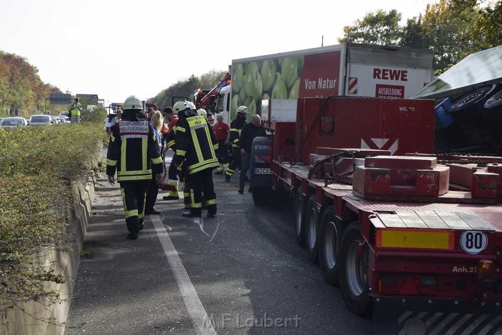 Schwerer VU PKlemm A 57 Rich Innenstadt Hoehe Koeln Chorweiler P200.JPG - Miklos Laubert